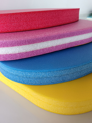 Kualitas Tinggi Densitas Rendah IXPE Cushion Waterproof Hot Selling Surfboard Bodyboard Floating Foam Pad XPE Foam Material